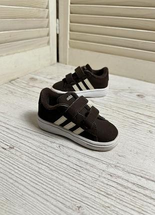 Кросівки adidas neo 5