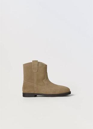 Зручні ковбойки від zara 4