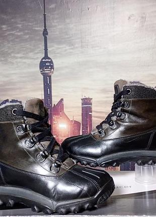Чоловічі зимові черевики timberland smart comfort (оригінал)
розмір: us 8m (відповідає 41.5 eur, устілка 26 см).  натуральна шкіра/хутро