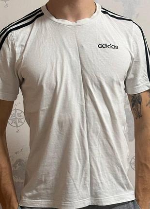 Чоловіча футболка adidas біла з коротким рукавом