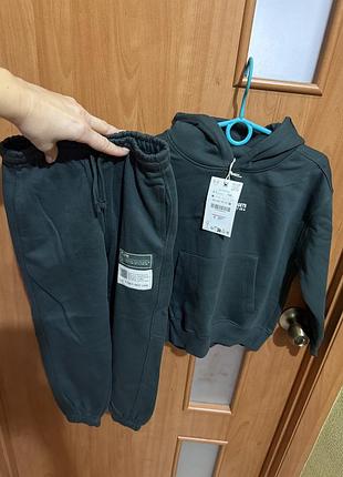 Спортивний костюм для хлопчика zara темно-сірий на зріст 122 см