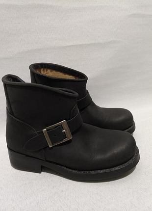 Svarta boot  johnny bulls  the black label collection чорні фірмові боти 35 малий розмір