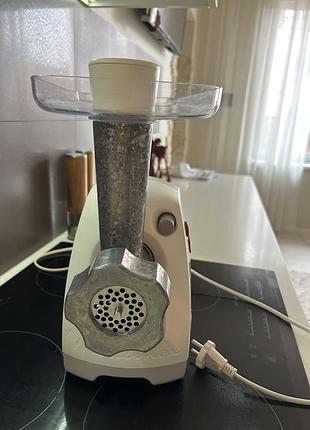 М'ясорубка moulinex