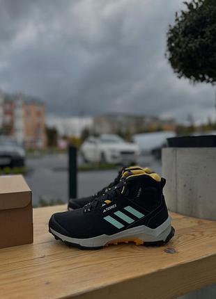 Чоловічі оригінальні зимові черевики adidas terrex ax4 mid beta c.rdy if7433