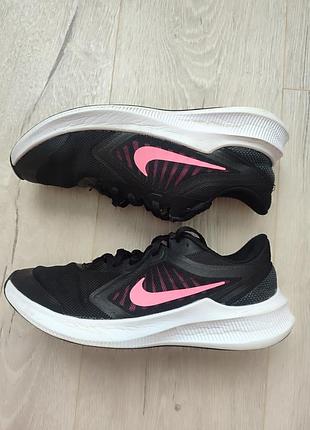 Кросівки жіночі nike чорні, рожеві, р. 37.5, довжина устілки 23.5 см