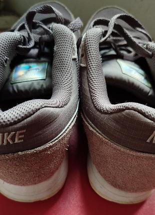 Кросівки nike коричневі, розмір 37