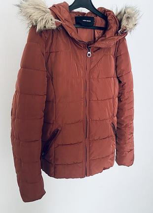 Тепла жіноча куртка vero moda