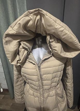 Жіноча куртка armani бежева 2