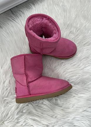 Дитячі рожеві уггі ugg 28-29