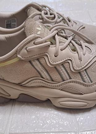 Кросівки жіночі adidas ozweego бежеві 39 розмір