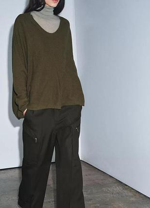 Свободный оверсайз свитер с v образным вырезом цвета хаки 30% шерсть zara 
✨✨✨✨✨✨✨✨✨✨✨✨