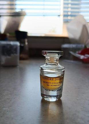 Парфумована вода yves rocher tendre jasmin мініатюра 5 мл для жінок