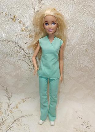 Лялька барбі лікар mattel barbie
