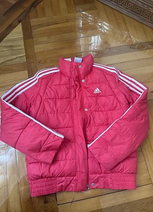 Жіноча куртка-пуховик adidas рожева