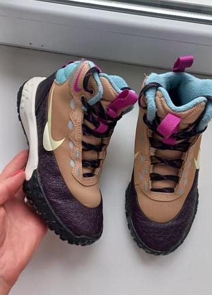 Ботинки для дівчинки nike