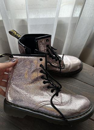 Стильні черевики dr. martens 3
