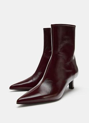 Жіночі ботильйони zara бордові шкіряні