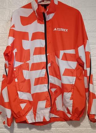 Вітрівка adidas terrex multi printed wind jacket, розмір м, чоловічий.