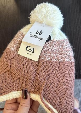 Шапка для немовлят c&a з помпоном, рожева та біла, в'язана, на зав'язках, тепла, 3-6 місяців