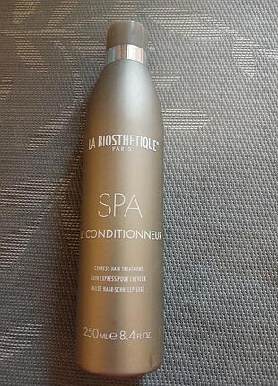 Кондиционер le conditionneur spa интенсивно увлажняет и разглаживает волосы.