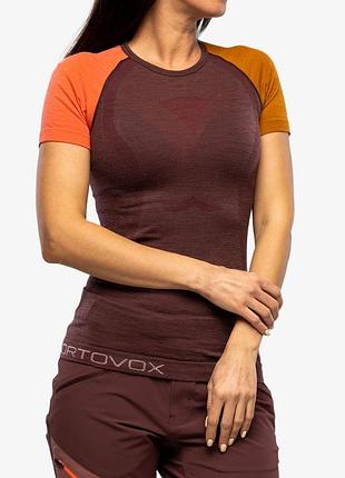 Женская термофутболка ortovox 120 comp light с коротким рукавом и принтом winetasting