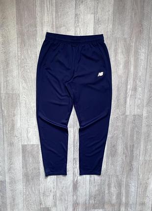 Легенькі спортивні штани від new balance