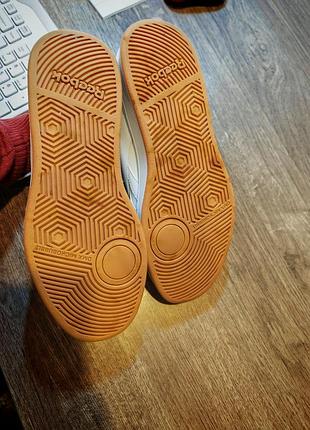 Reebok жіночі 40 р 2