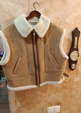 Жилетка жіноча zara тепла бежева