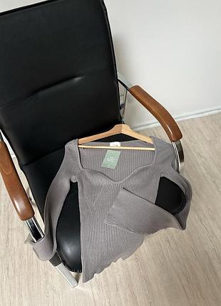 Донг в рубчик гольф светрик h&m 6