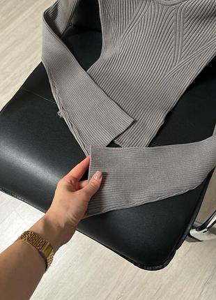 Донг в рубчик гольф светрик h&m 8