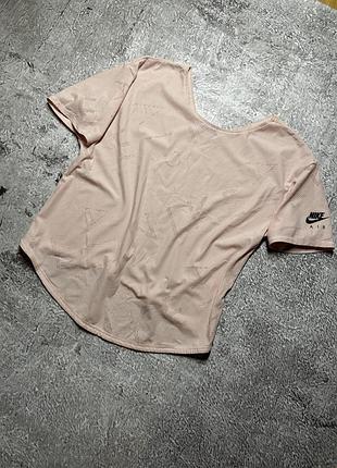 Жіноча спортивна футболка nike air