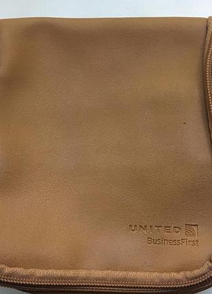 Дорожній несесер united airlines businessfirst (косметичка-органайзер)