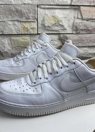 Оригінальні кросівки nike air force