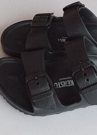 Дитячі шльопанці birkenstock arizona eva у чорному кольорі 29 розмір