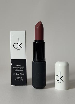 Calvin klein - ck one - pure color lipstick - помада для губ, 230 entice
