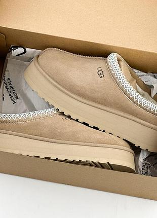 Нові ugg tazz ll , 43-44(28 .5-29см) теплі , легкі , красивий ніжно-блакитний кант , платформа 3/4см , ціна сайту 150€(7600грн)  мокасини , тази угги