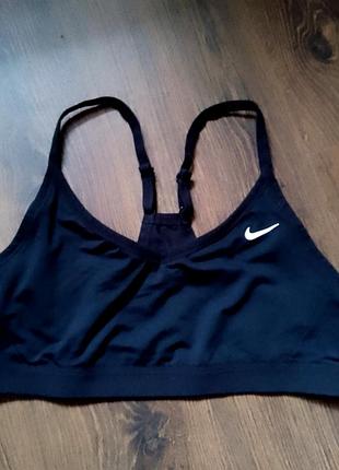 Топік бра nike dri fit