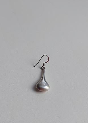 Одиночная серебряная серёжка