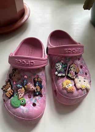 Шльопанці для дівчаток crocs рожеві