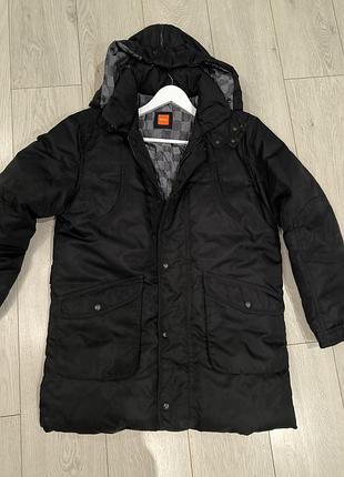 Зимова куртка hugo boss 2