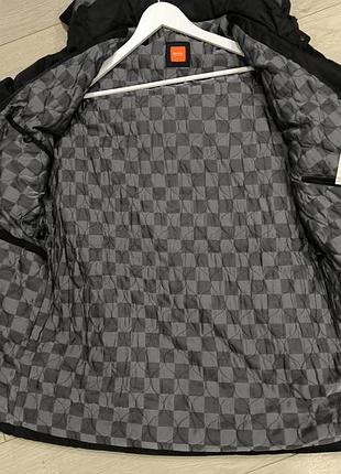 Зимова куртка hugo boss 6