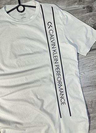 Оригінальна футболка - calvin klein 4