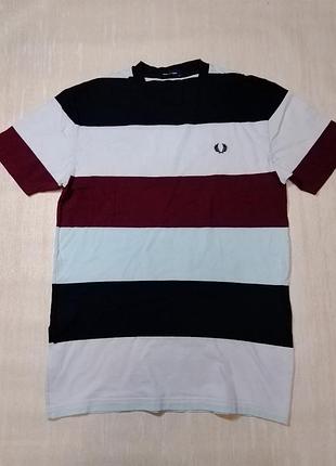 Чоловіча футболка fred perry у смужку, різнокольорова