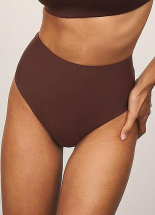 Коригувальні трусики чики victoria's secret