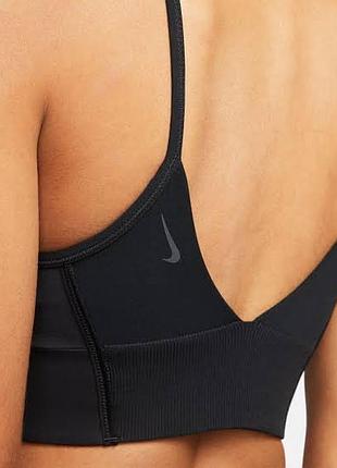 Спортивный топ nike yoga 3