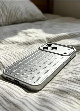 Чохол rimowa для iphone в стилі валізи 2