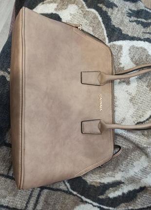 Жіноча класична сумка calvin klein бежева