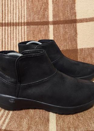 Жіночі черевики ботінки skechers