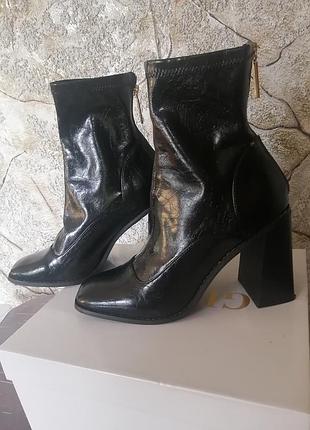 Ботильоны женские лаковые черные демисезонные river island, р. 41