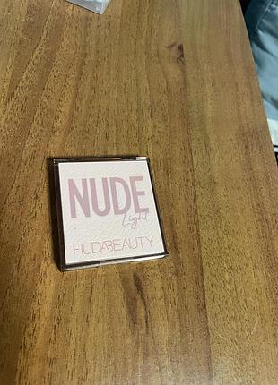 Тіні для повік huda beauty nude light